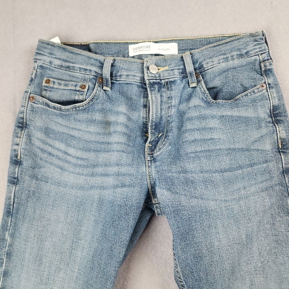 Men’s Levi’s Signature S61 Relaxed Fit Jeans - 30x29.5 Light Fade - Picture 2 of 12